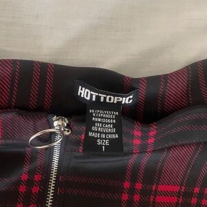 Hot topic plaid skirt. Size 1X plus/curvy size